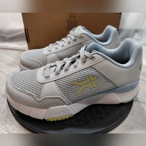 NEW KURU Womens Quantum 2.0 Dove Grey, White Baby Blue Sneakers SIZE WOMENS 7.5